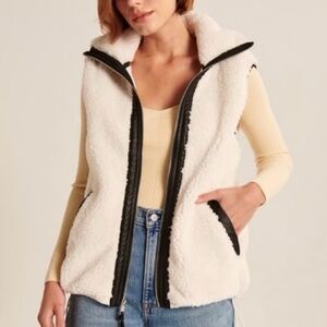 Abercrombie & Fitch Sherpa Vest